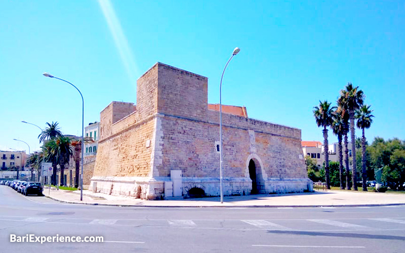 Tour de la forteresse Sant&#39;Antonio Bari