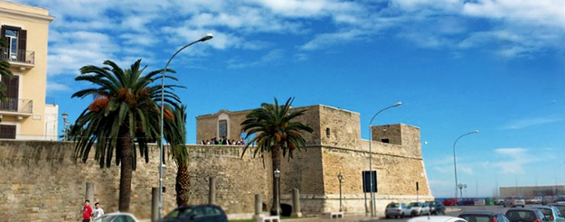  La vecchia torre della città