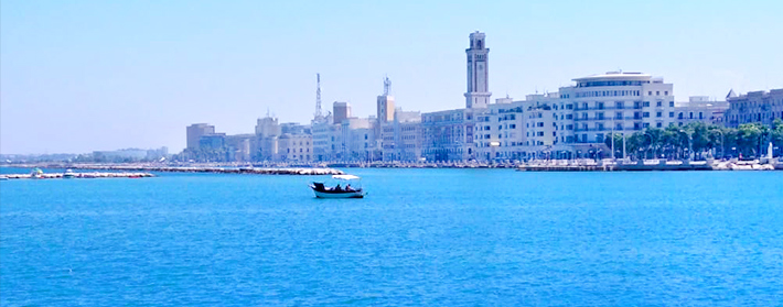  El encanto del paseo marítimo de Bari