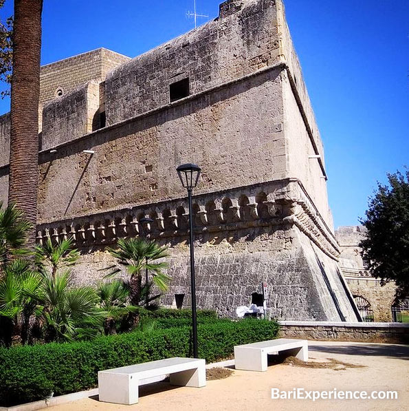 Visitare Castello Svevo Bari Puglia