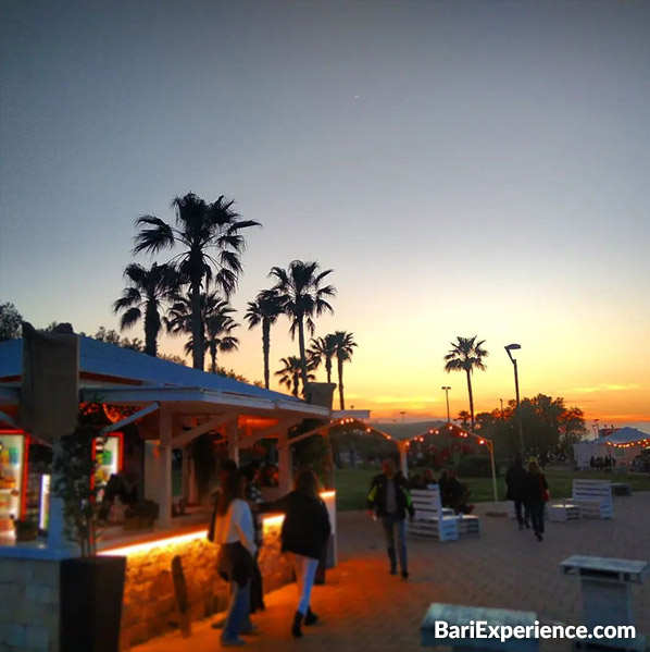 Movida torre quetta Bari por la noche