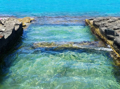 Piękne plaże morskie w pobliżu Bari