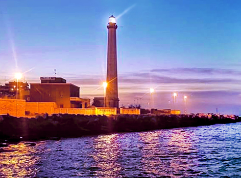 Zonsondergangvuurtoren Bari Puglia