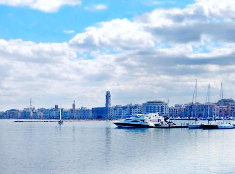 Terraza con vistas al mar de Bari