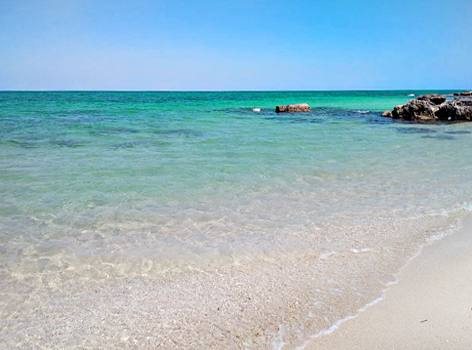 Zeestranden in de buurt van Bari Puglia