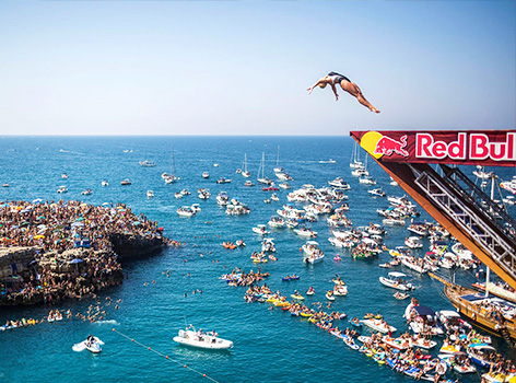 Plongée Red Bull à Polignano a Mare