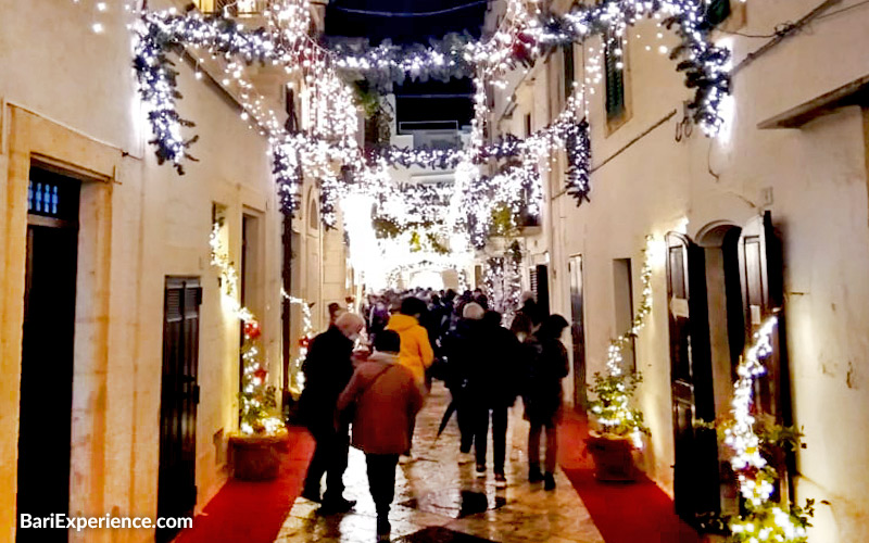 Locorotondo-verlichting in Puglia