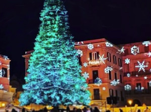 Bari-Stadt, um zu Weihnachten den Weihnachtsmann zu sehen