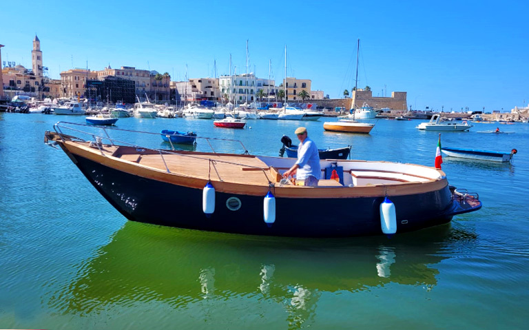 Excursion en bateau à Bari avec apéritif