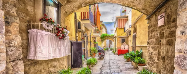  KOSTENLOSE TOUR Old Bari: 1 Stunde durch die Gassen des alten Dorfes