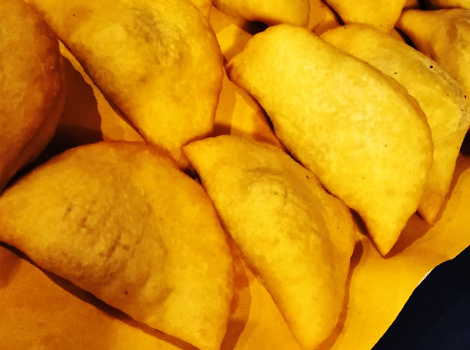 Street food tour panzerotti Bari Pugliesi