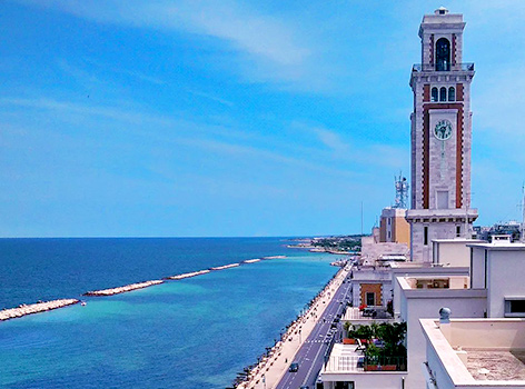 Bari is not dangerous. Seafront 