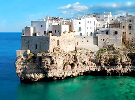 How many days to see Bari and its surroundings