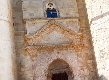 Visit Castel del Monte mysteries