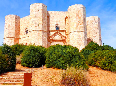 Why Castel del Monte Puglia is famous
