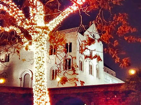 Bari, die Stadt des Weihnachtsmanns, die man zu Weihnachten sehen kann